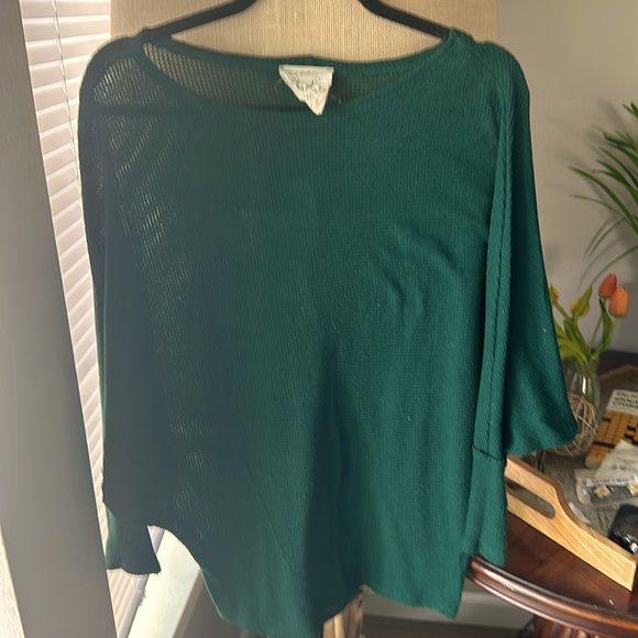 S HUNTER GREEN 3/4 SLEEVE TOP@d or 70 - Picture 1 of 2